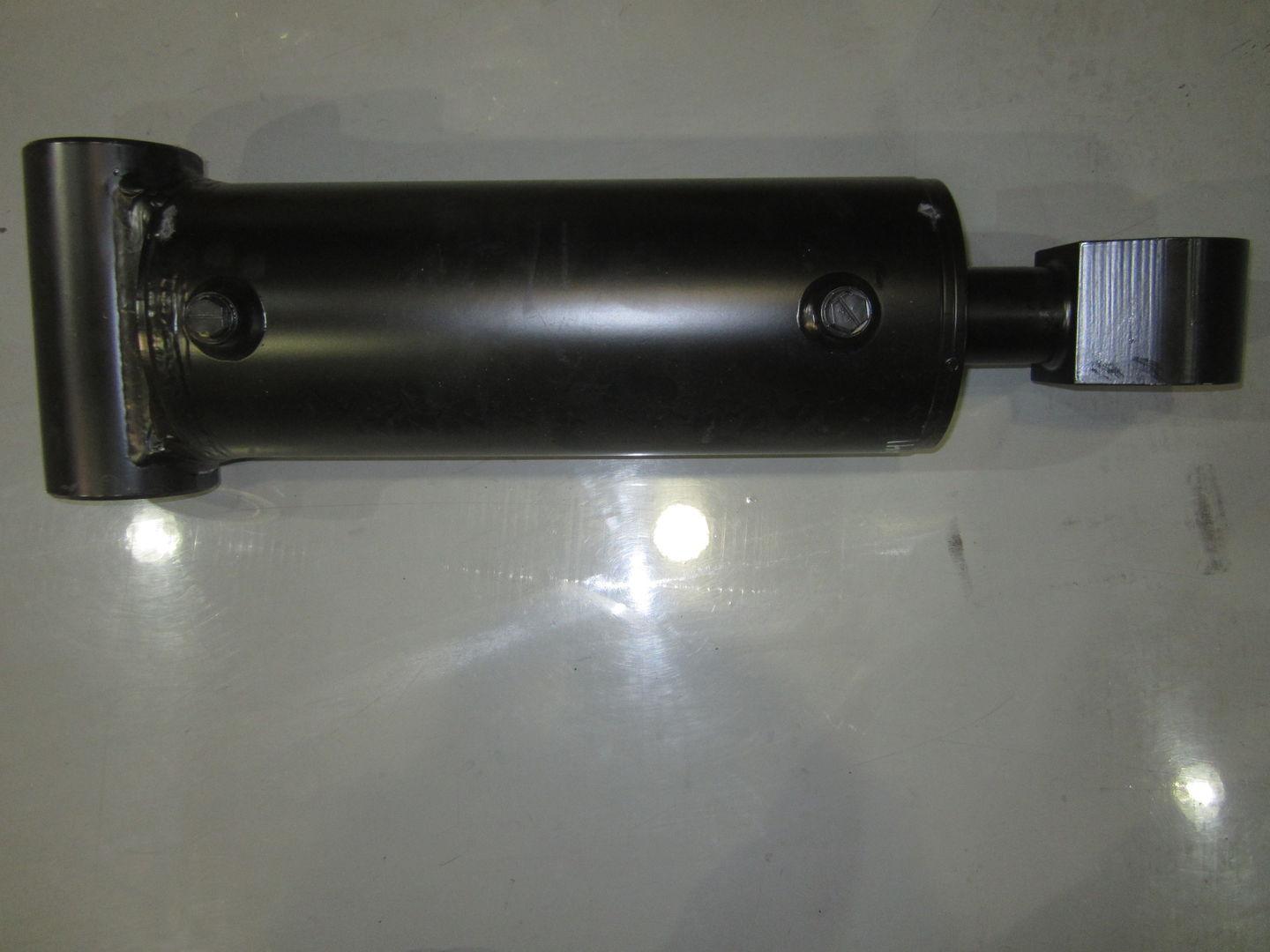 1001116441 Compensation Cylinder | JLG