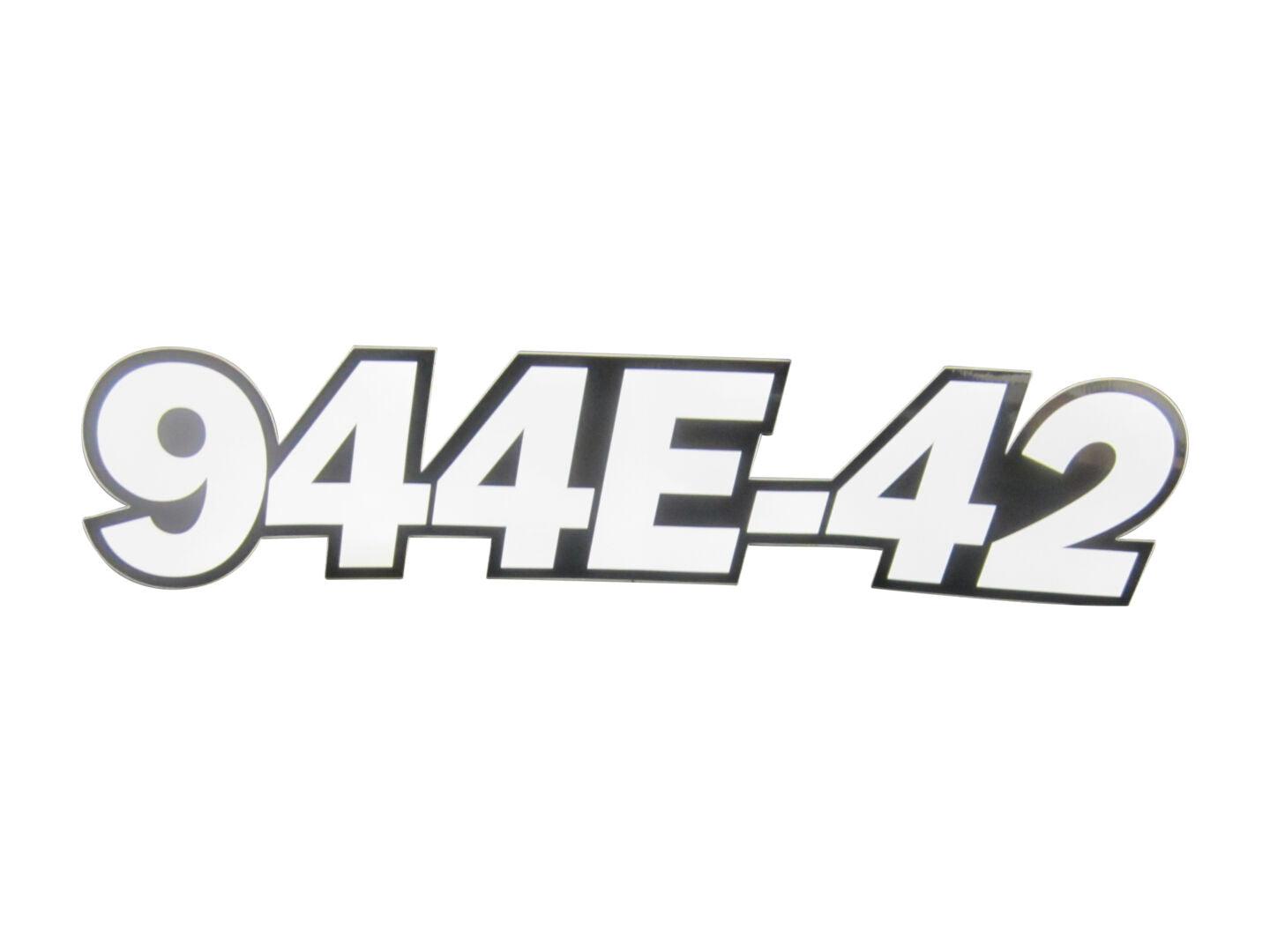 1706105 944E-42 Model Number Decal | JLG