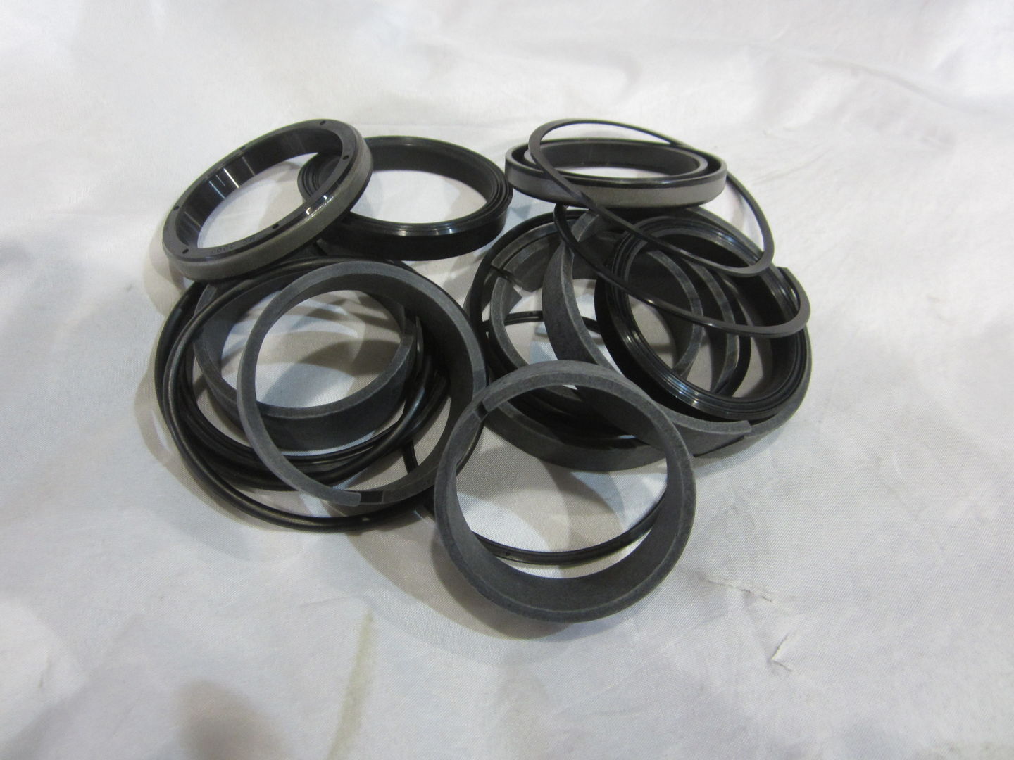 2901875 Seal Kit (Steer Cylinder) | JLG