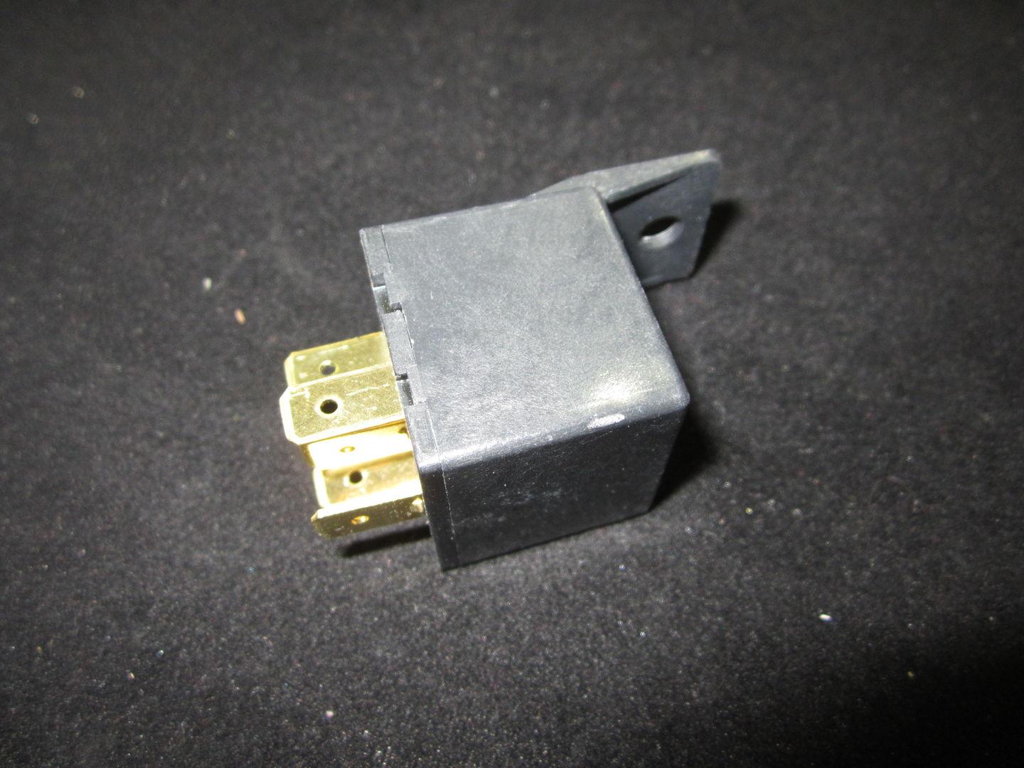 3740069 24Vdc Power Relay | JLG