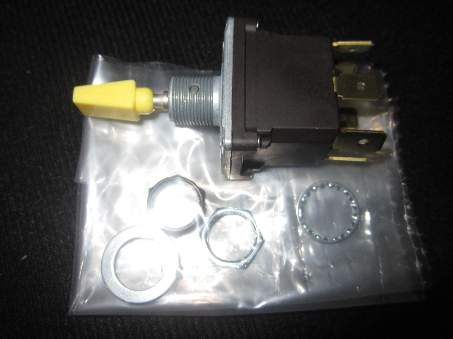 4360318S Toggle (On-On-On) Switch | JLG