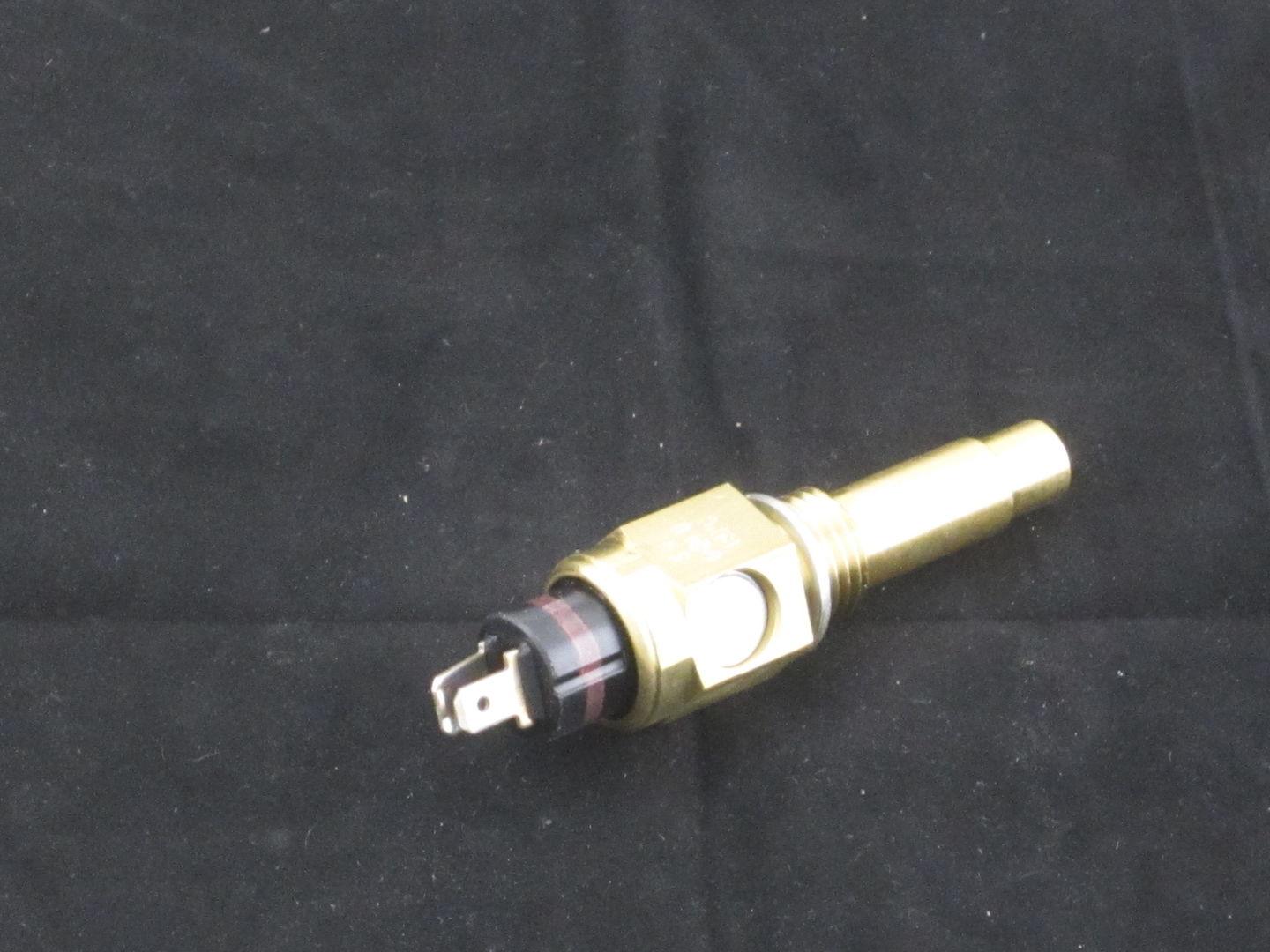 7020025 Engine Oil Temperature Switch | JLG