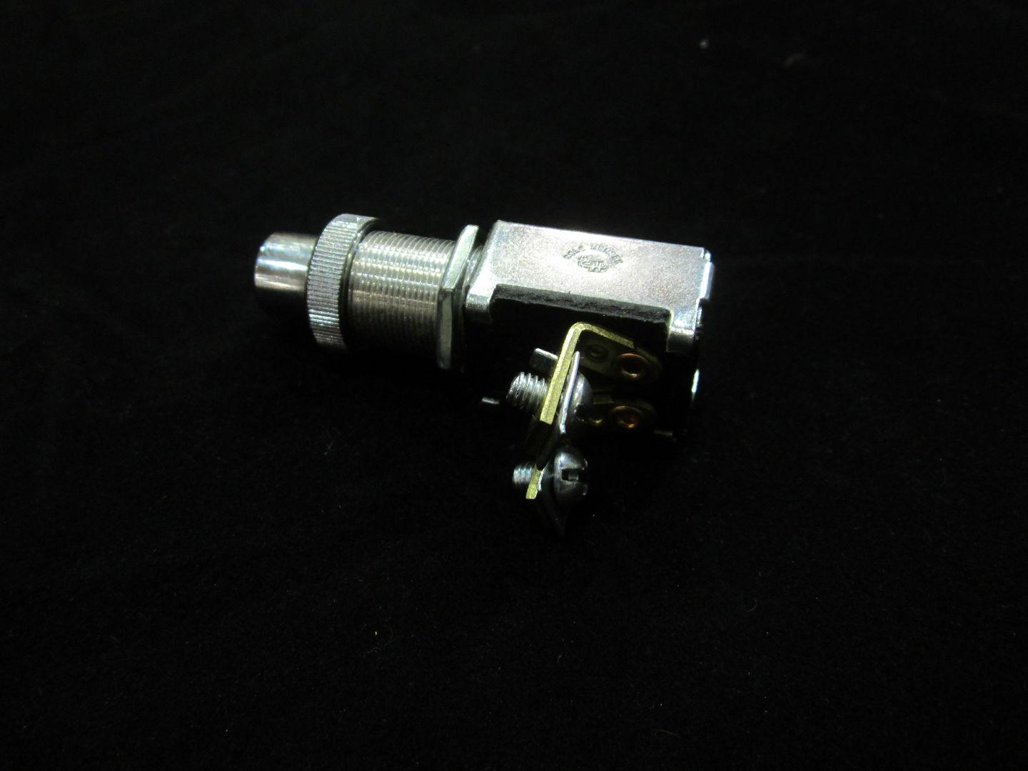 8223405 Pushbutton Starter Switch | JLG