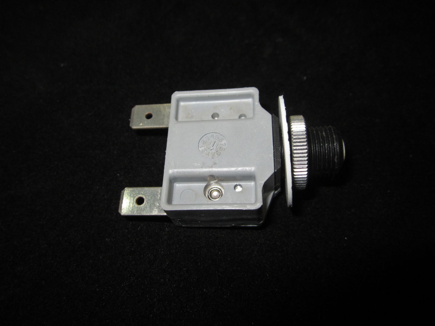 117326 Circuit 20Amp Braker | Skyjack