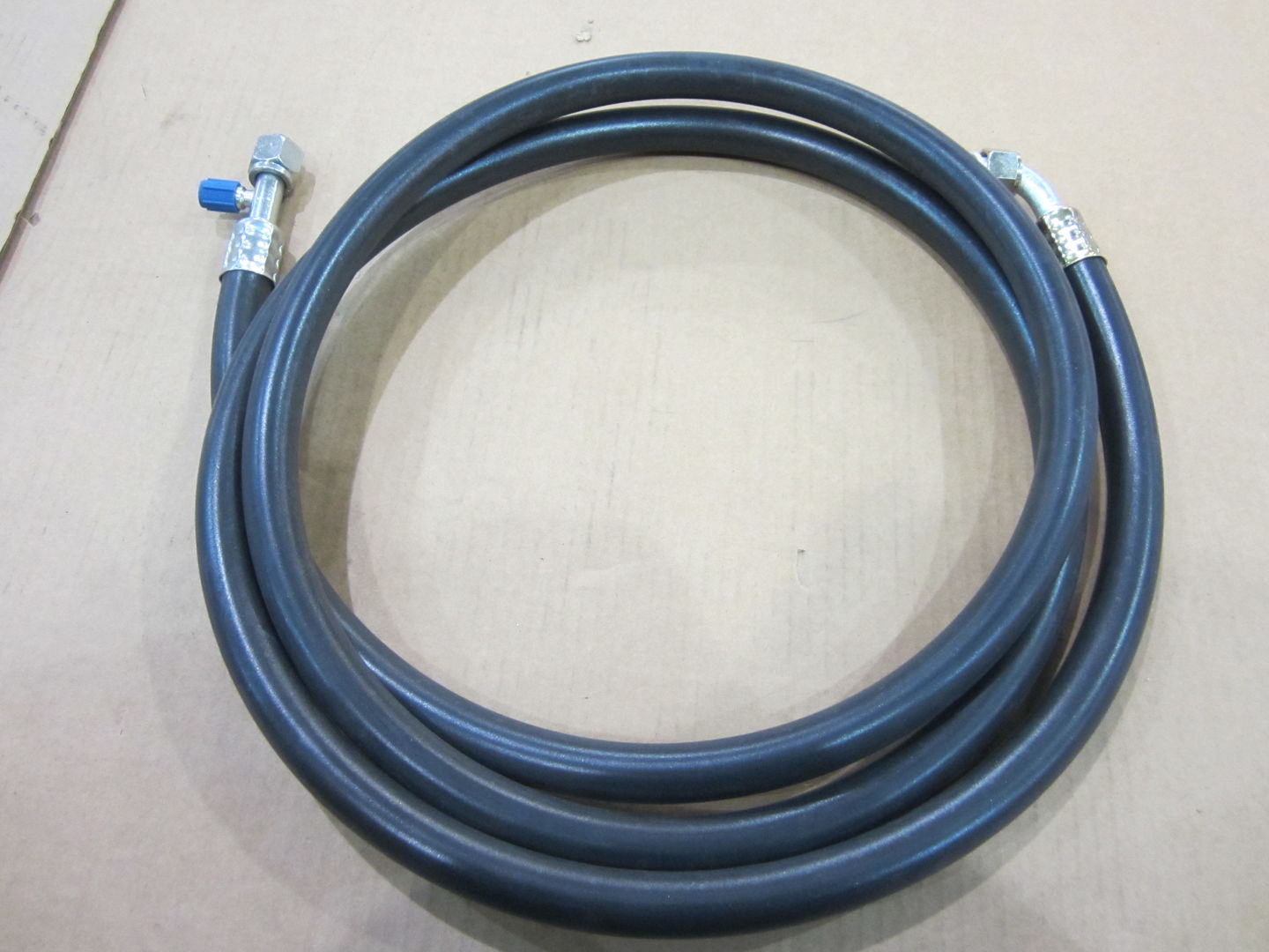 1001107427 A/C Compressor To Evap Hose | JLG