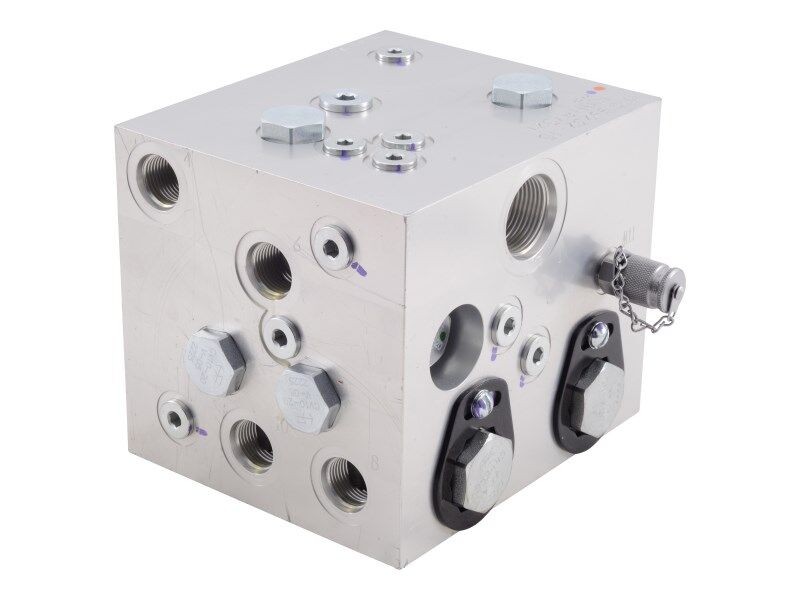 1001187521 Valve, Traction | JLG