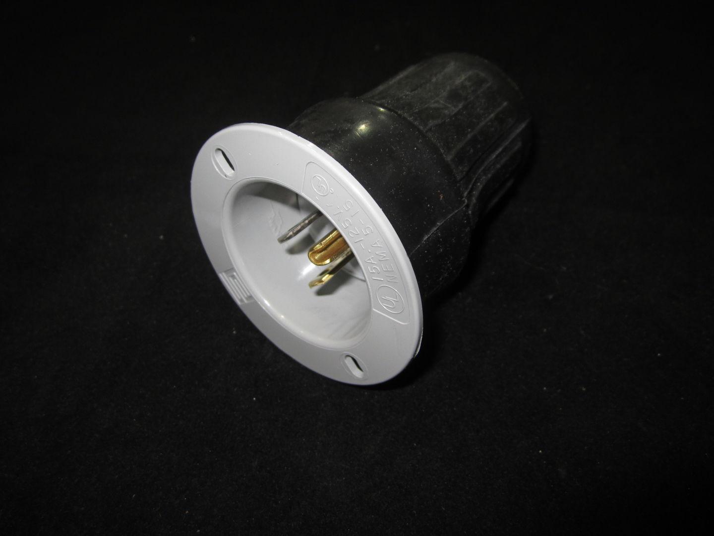 105117GT 15A/125V Flg Inlet Plug | Genie