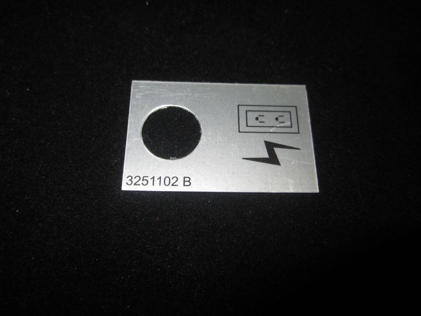 3251102 Generator Nameplate | JLG