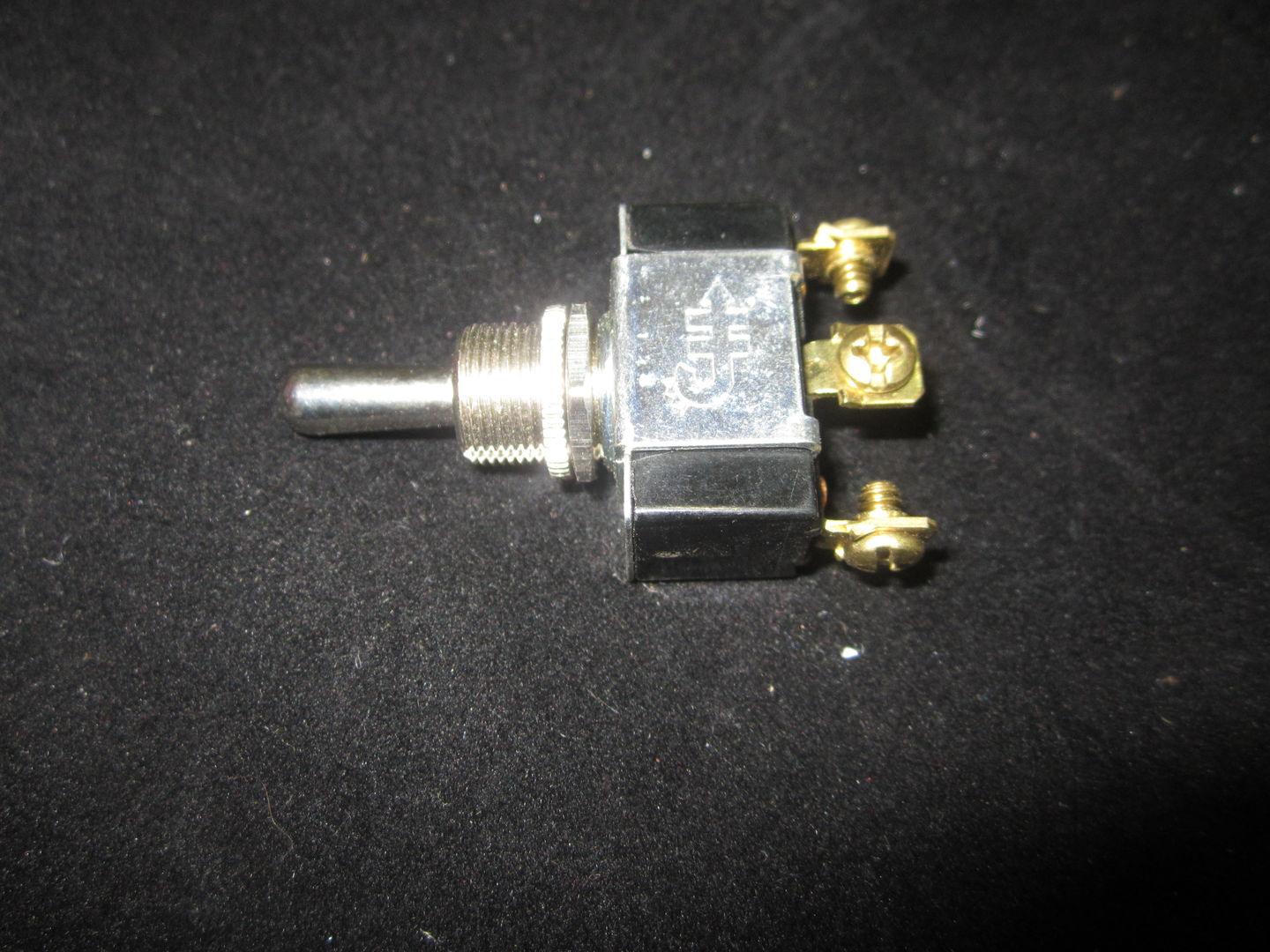8223221 Single Pole Throw Switch | JLG