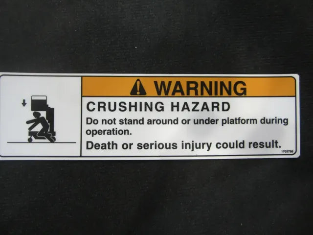 1703786 WARNING-CRUSHING DECAL | JLG