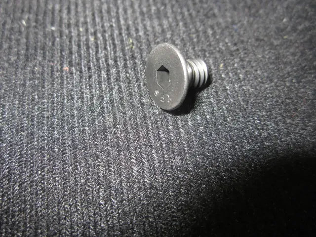 70001697 COUNTERSUNK CAP SCREW | JLG